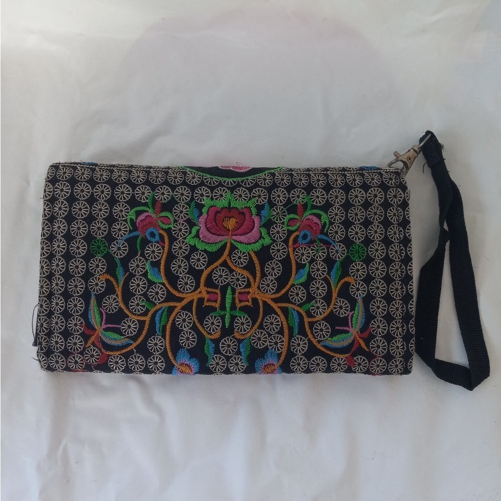 Embroided Hand Wallet - Picture 2 of 8